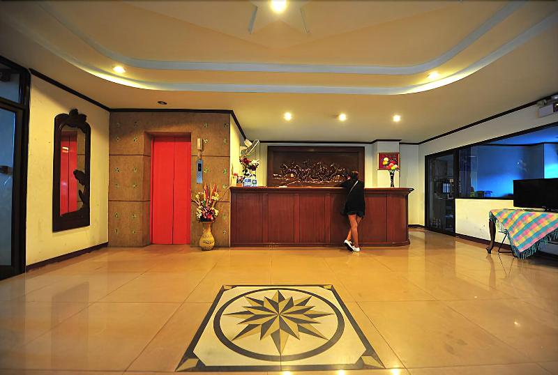 B.P Grand Service Apartment - Lobi