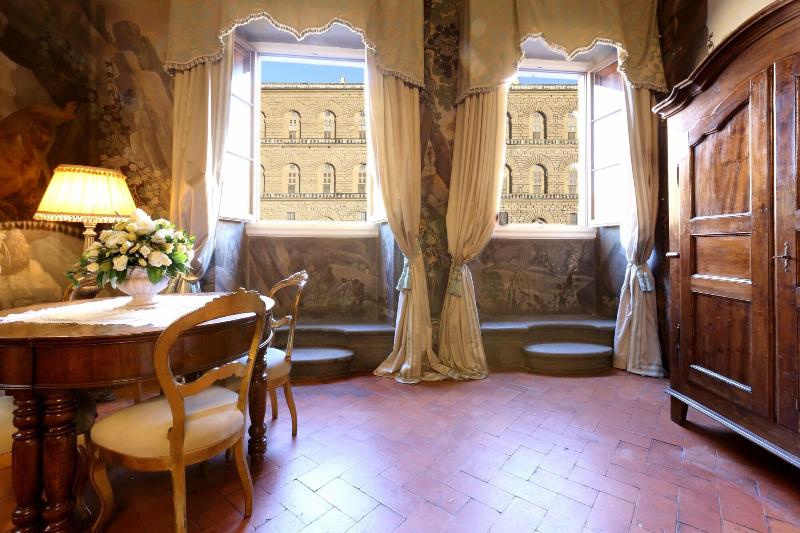 Piazza Pitti Palace - Oda