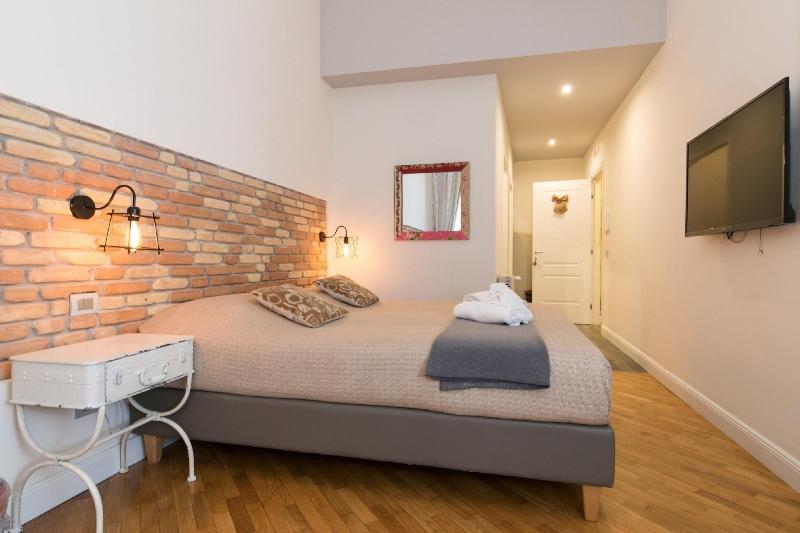 Trevi Contemporary Suite - Oda