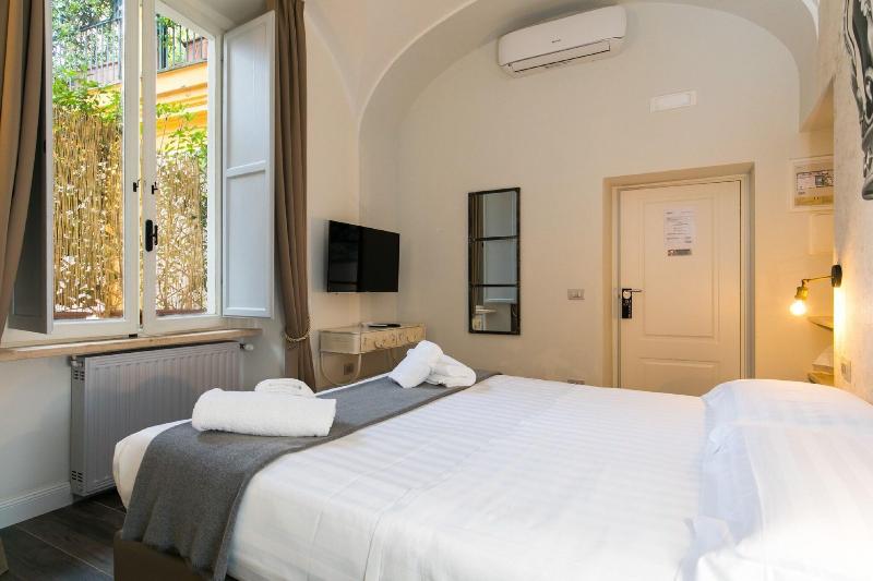 Trevi Contemporary Suite - Oda