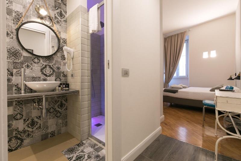 Trevi Contemporary Suite - Oda