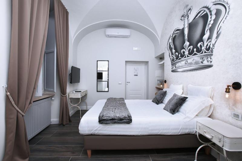 Trevi Contemporary Suite - Oda