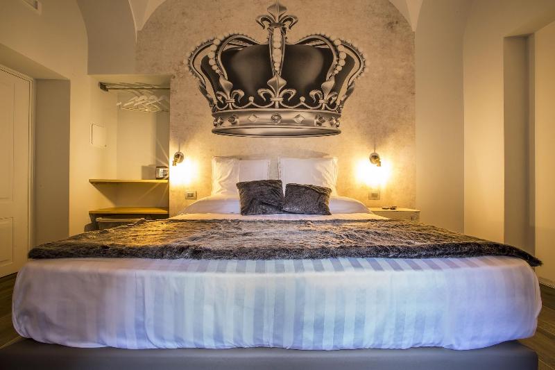 Trevi Contemporary Suite - Oda