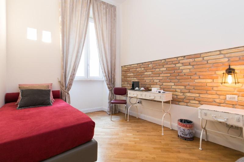 Trevi Contemporary Suite - Oda