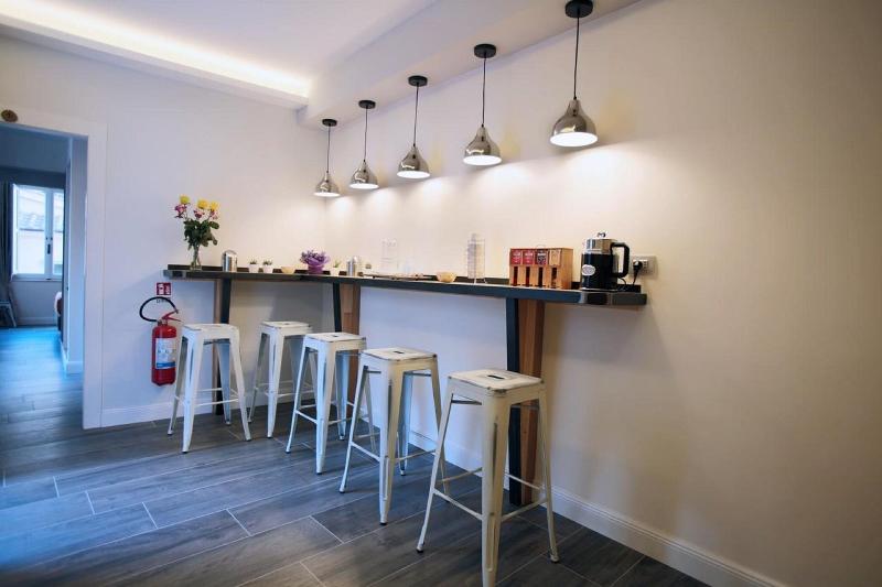 Trevi Contemporary Suite - Restoran