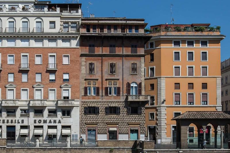 Pantheon Caesar Relais - Genel