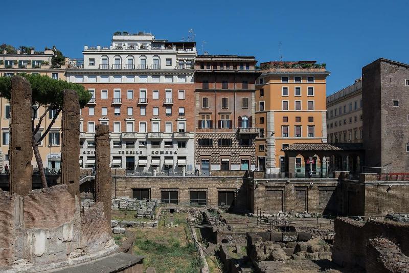Pantheon Caesar Relais - Genel