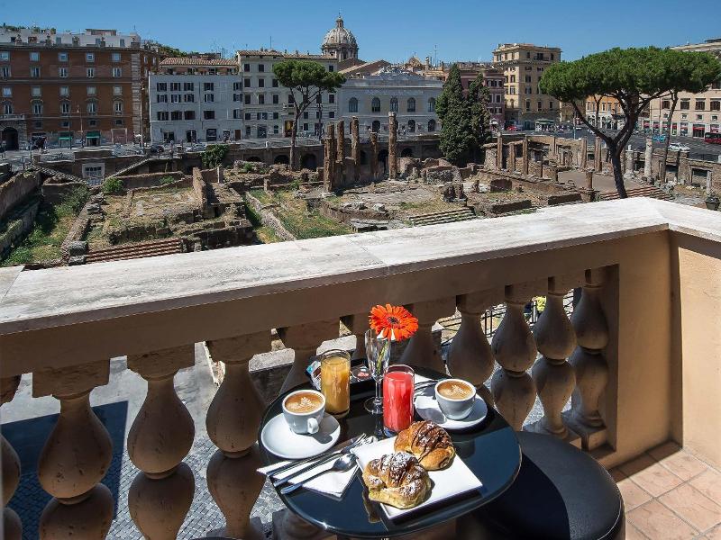 Pantheon Caesar Relais - Genel