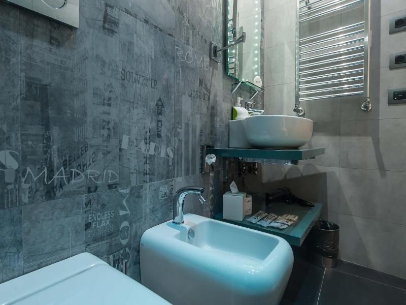 Pantheon Caesar Relais - Genel