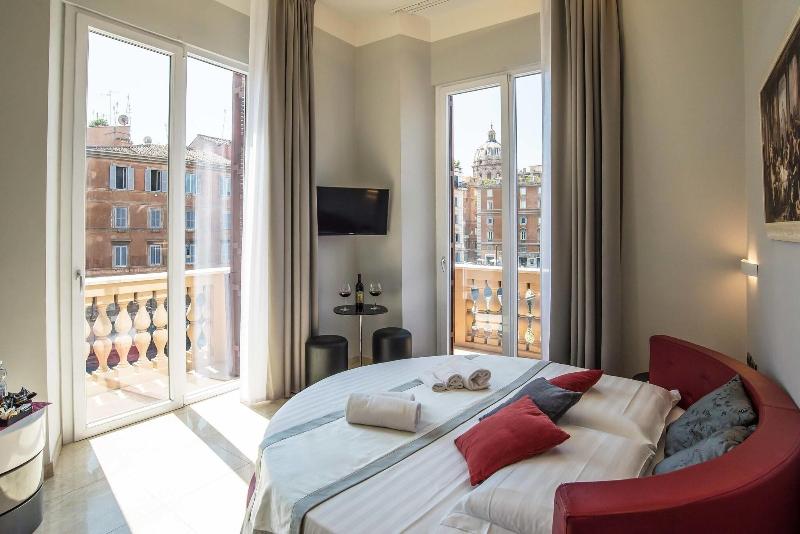 Pantheon Caesar Relais - Oda