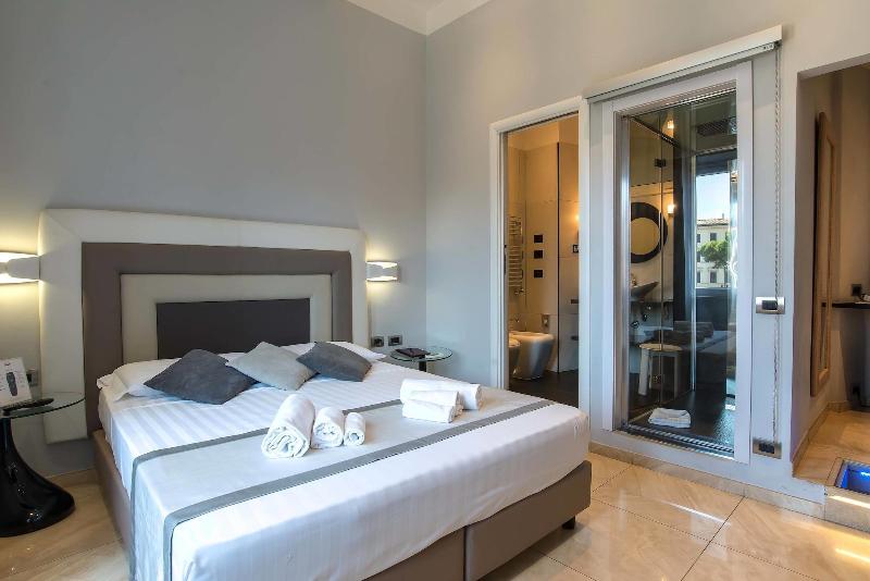 Pantheon Caesar Relais - Oda