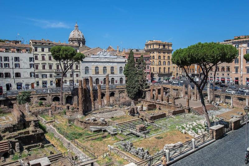 Pantheon Caesar Relais - Oda