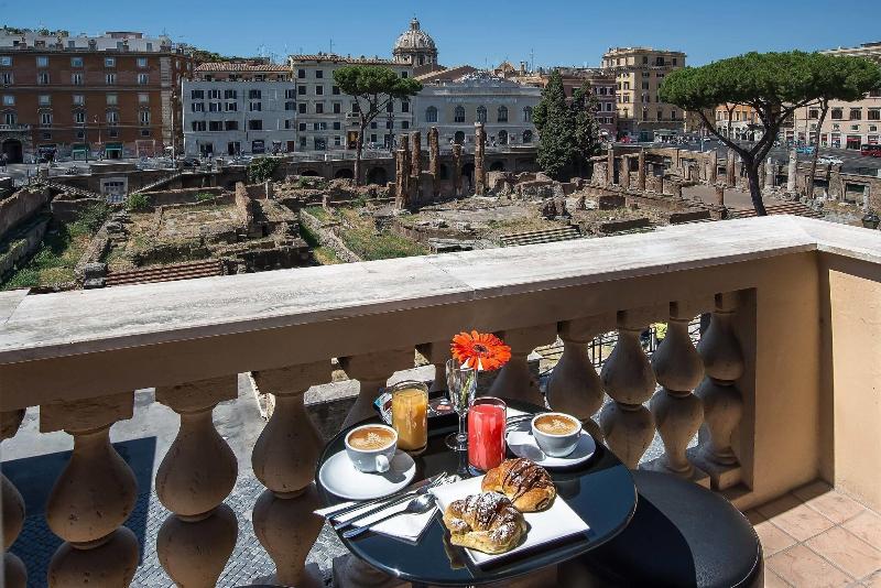Pantheon Caesar Relais - Oda