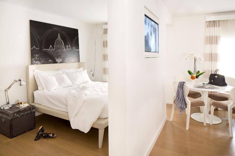 Via Del Corso Home - Oda