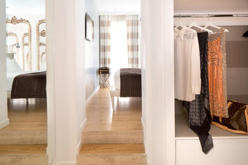 Via Del Corso Home - Oda