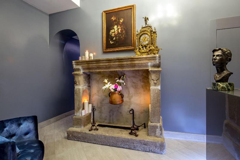 GCF LUXURY SUITES, Guest House - Aktivite