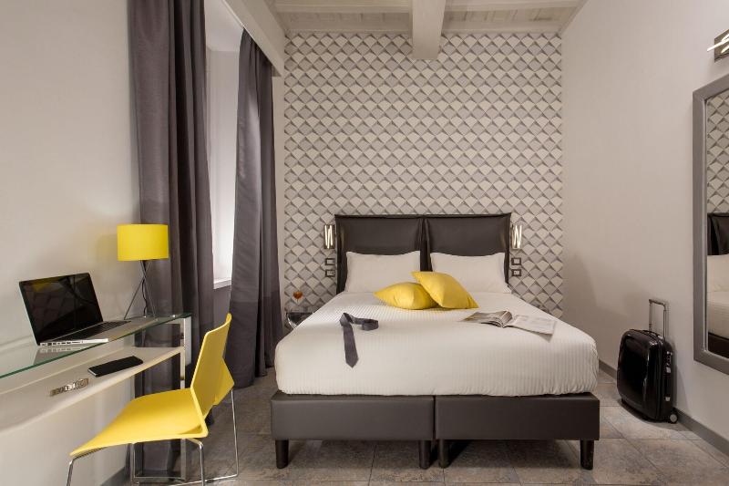 GCF LUXURY SUITES, Guest House - Oda