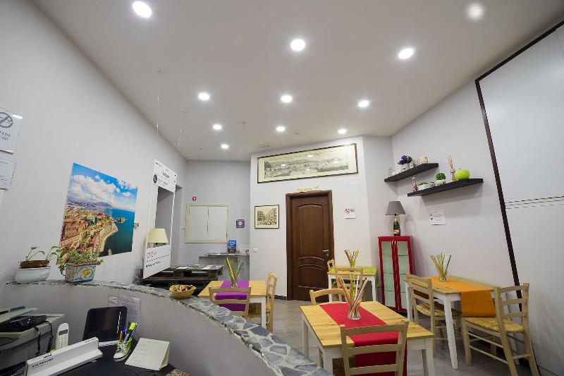 B&B Le 4 Stagioni Dante's Suites - Lobi