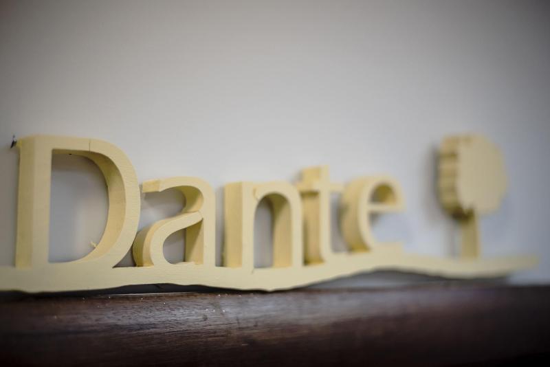 B&B Le 4 Stagioni Dante's Suites - Lobi