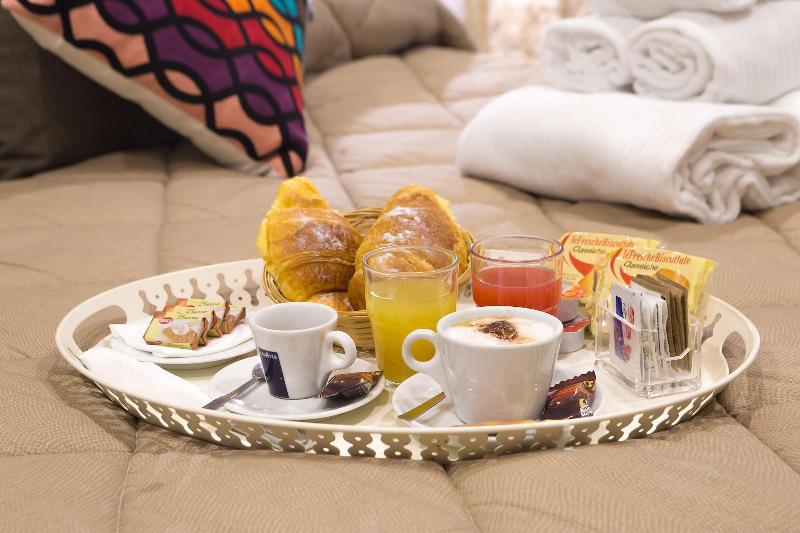 B&B Le 4 Stagioni Dante's Suites - Oda