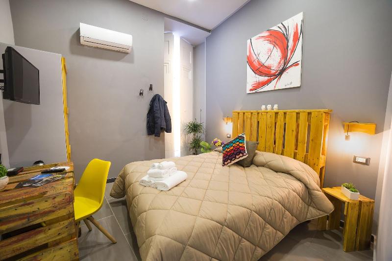 B&B Le 4 Stagioni Dante's Suites - Oda