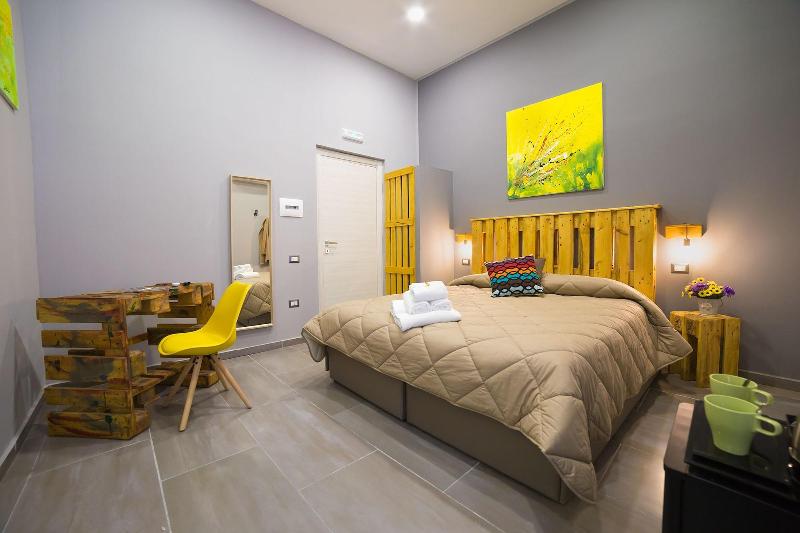 B&B Le 4 Stagioni Dante's Suites - Oda