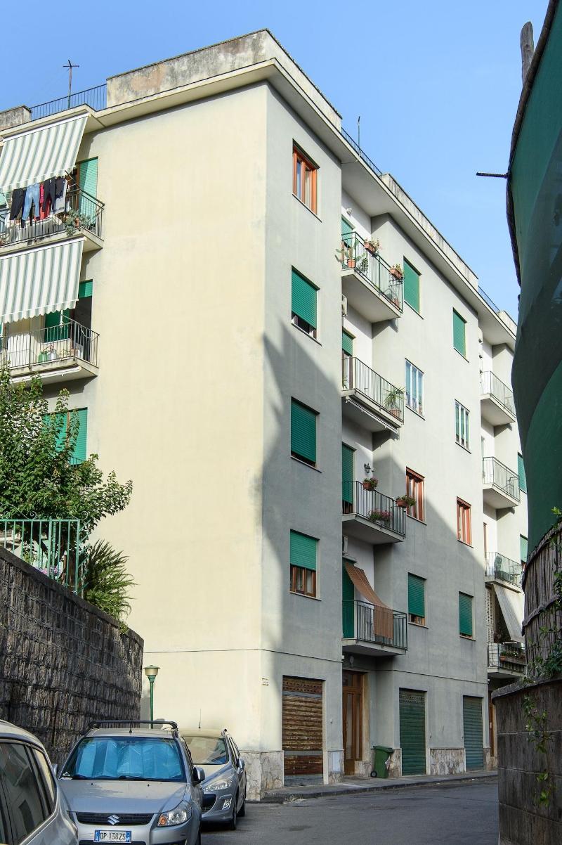 La Maison Des Tout Le Monde - Genel