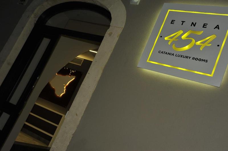 Etnea 454   Catania Luxury Rooms - Lobi