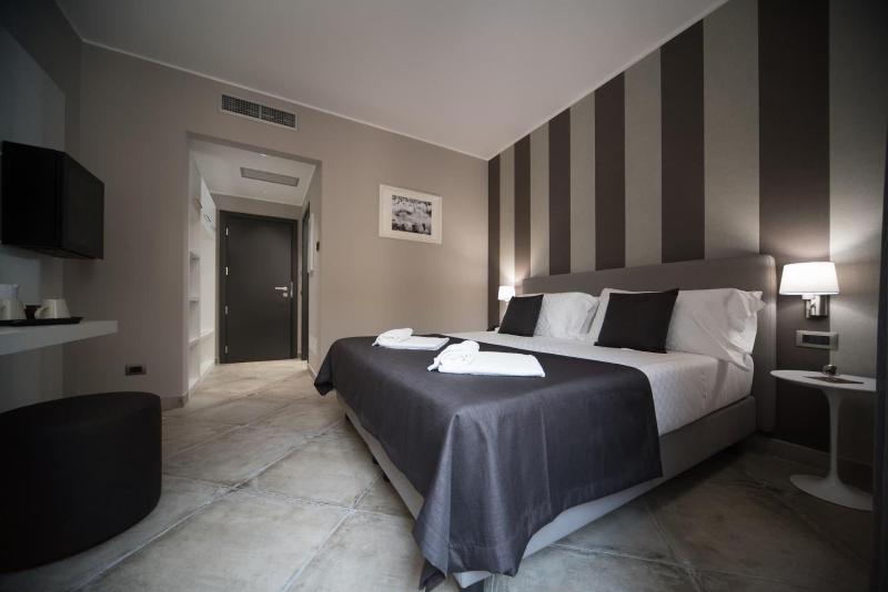 Etnea 454   Catania Luxury Rooms - Oda