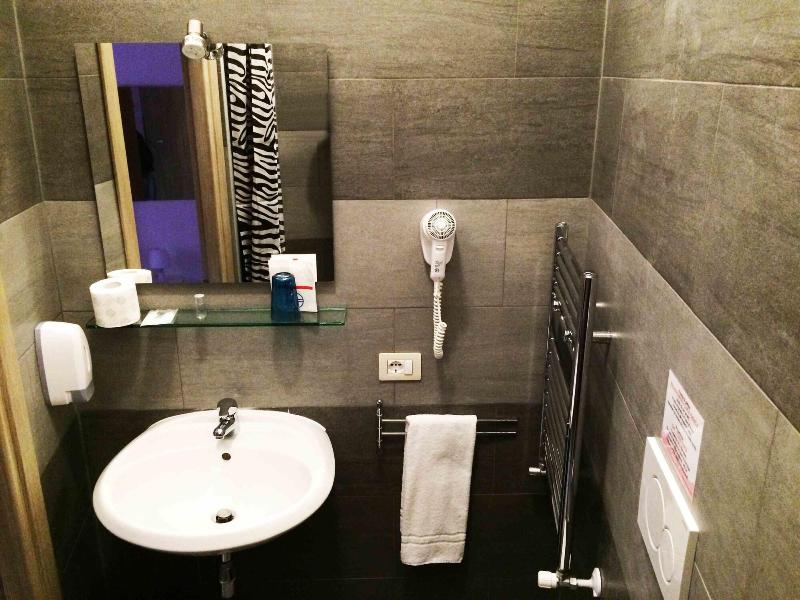 Roman Holidays Rooms Otranto - Oda