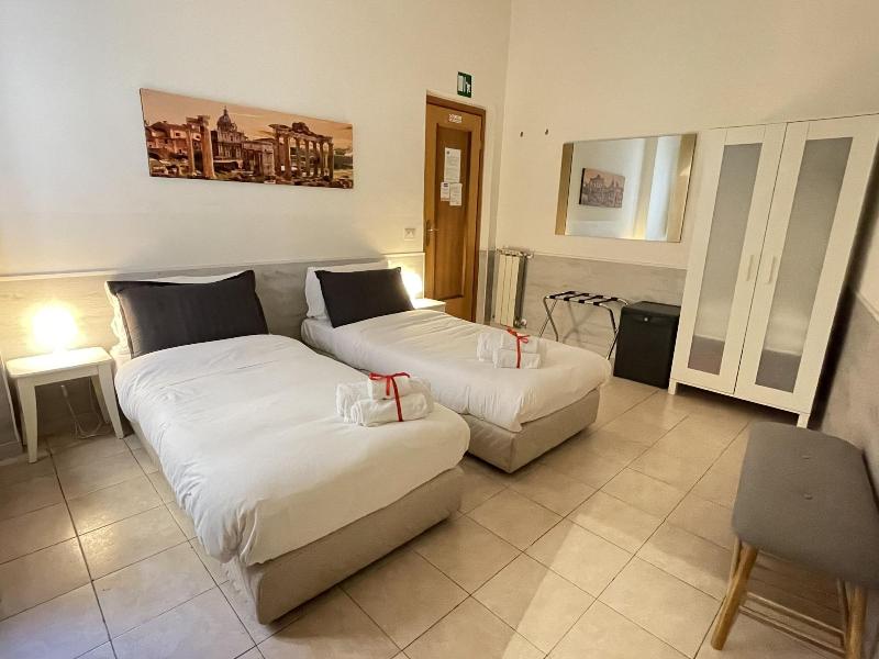 Roman Holidays Rooms Otranto - Oda
