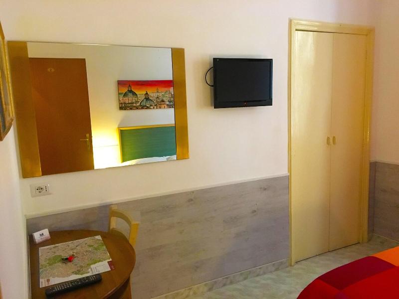 Roman Holidays Rooms Otranto - Oda