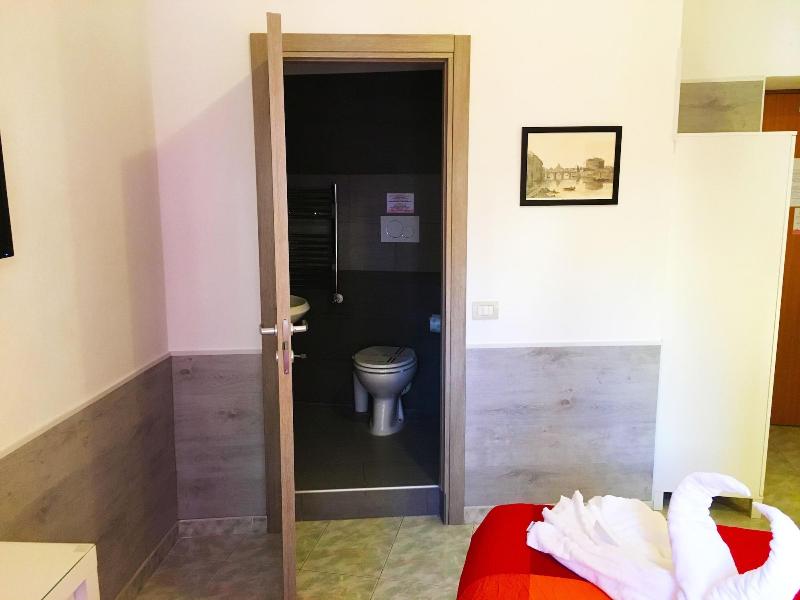 Roman Holidays Rooms Otranto - Oda