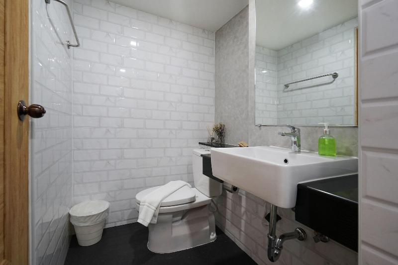Luck Esan Loft - Hostel - Oda