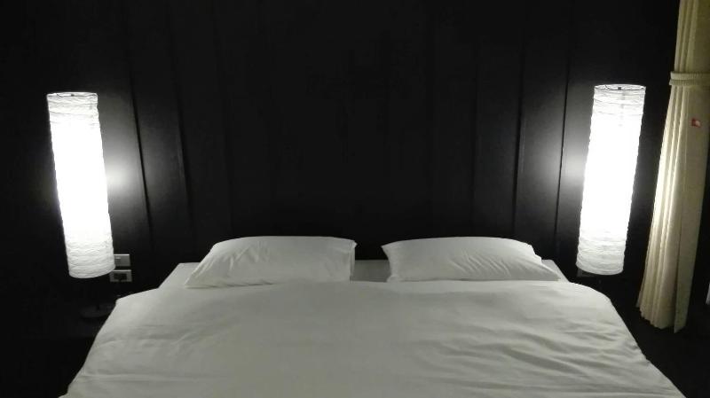 Trat 101 Hotel - Oda