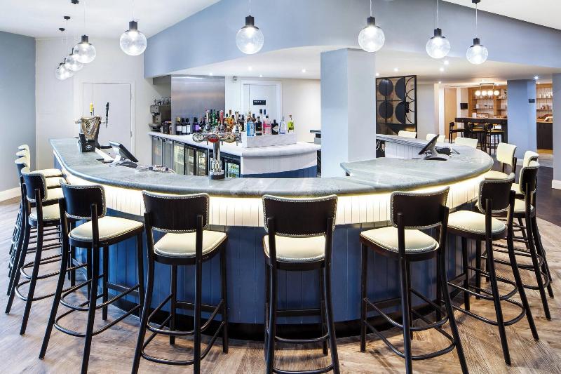Delta Hotels by Marriott Milton Keynes - Bar