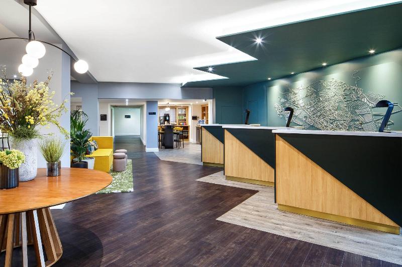 Delta Hotels by Marriott Milton Keynes - Lobi
