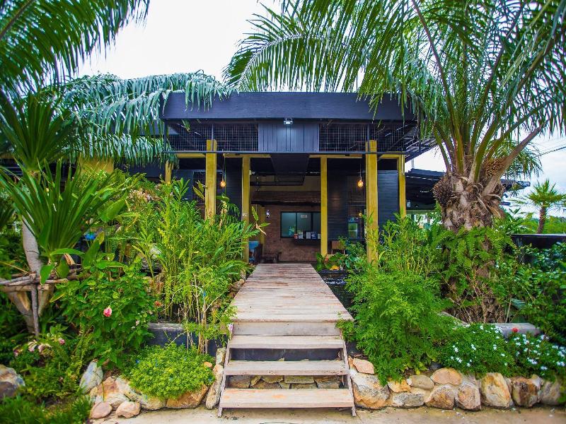 Palm Pran Resort - Lobi