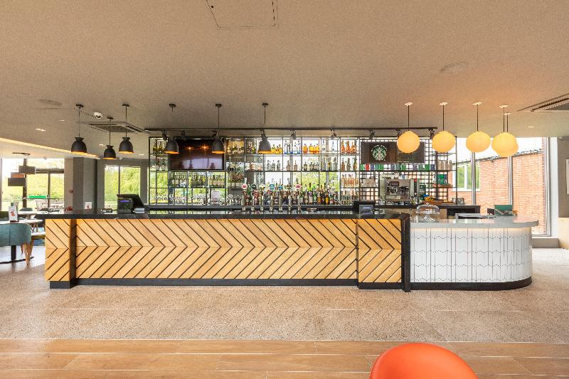 Holiday Inn Basildon - Bar