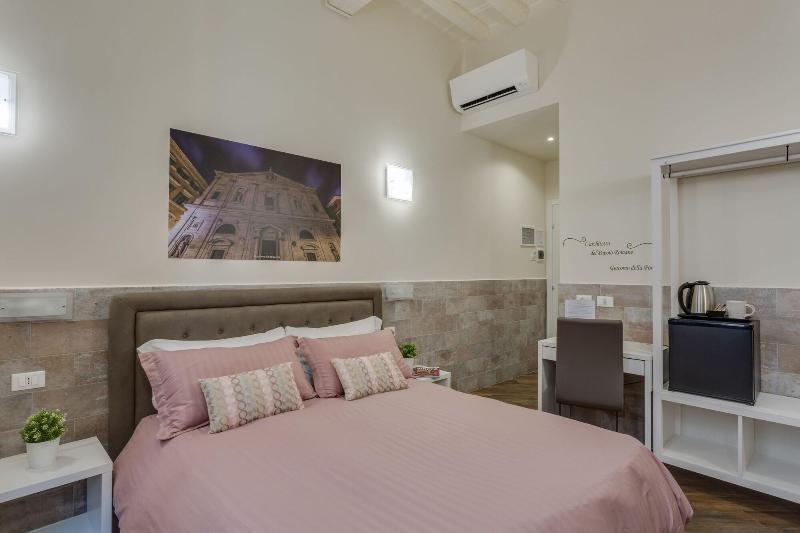 Navona Charme Suite - Oda