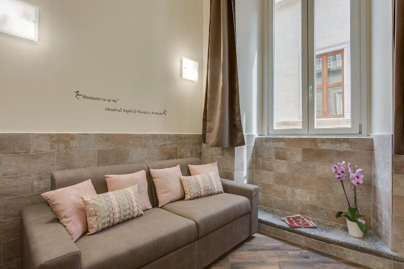 Navona Charme Suite - Oda