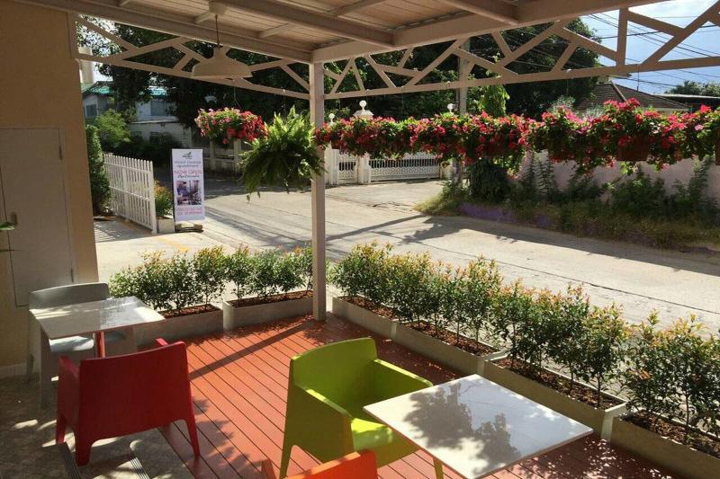The Garden Living - Lobi
