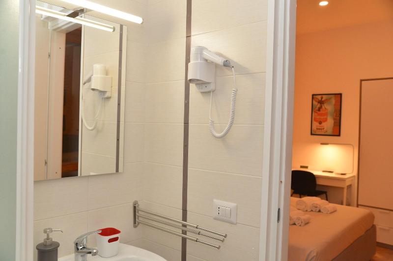 All You Need Is Rome Guesthouse - Oda