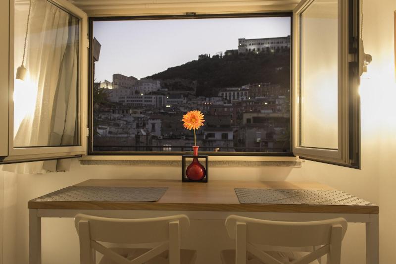 Sui Tetti Di Napoli - Oda
