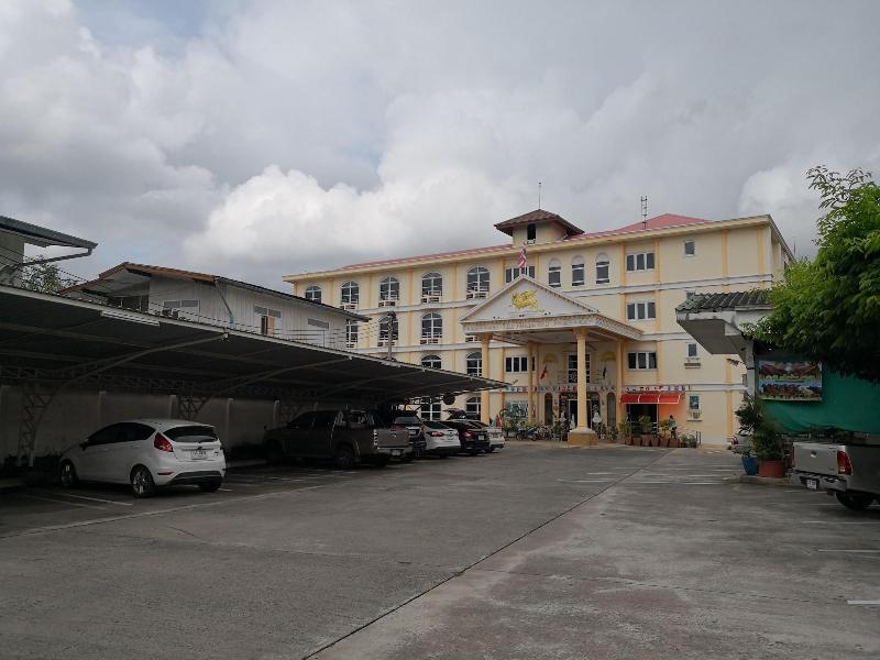 Phadaeng Hotel - Genel