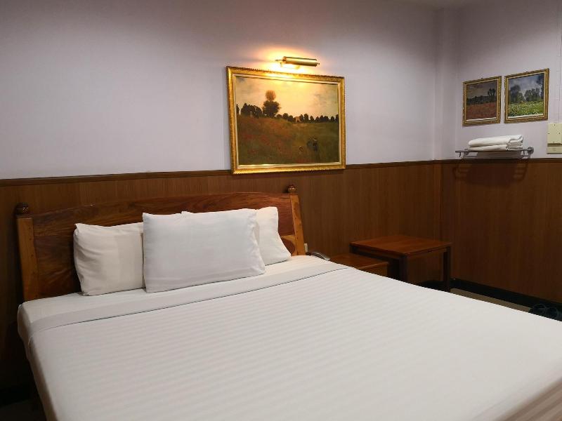 Phadaeng Hotel - Oda