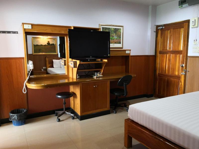 Phadaeng Hotel - Oda