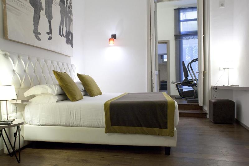 Piazza Farnese Luxury Suites - Oda