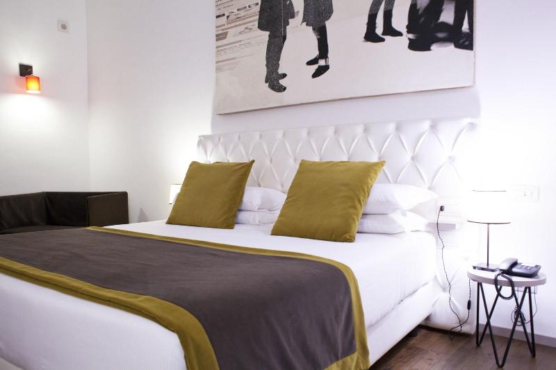 Piazza Farnese Luxury Suites - Oda