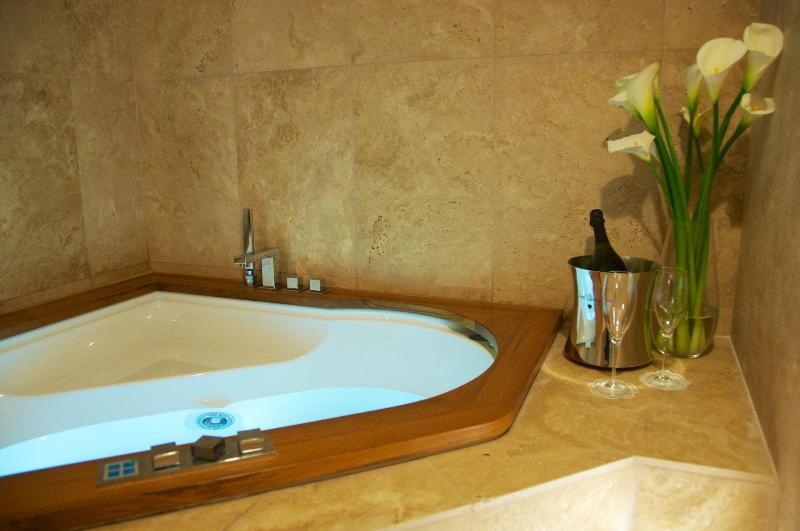 Piazza Farnese Luxury Suites - Oda